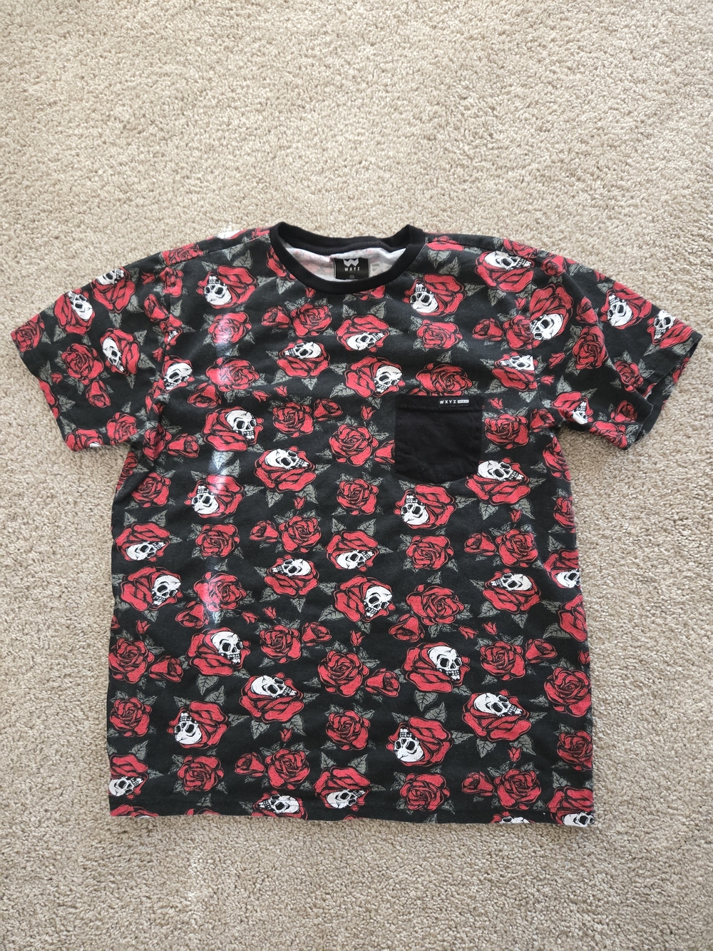 Black & Red Skull Rose Pocket Tee Large WXYZ